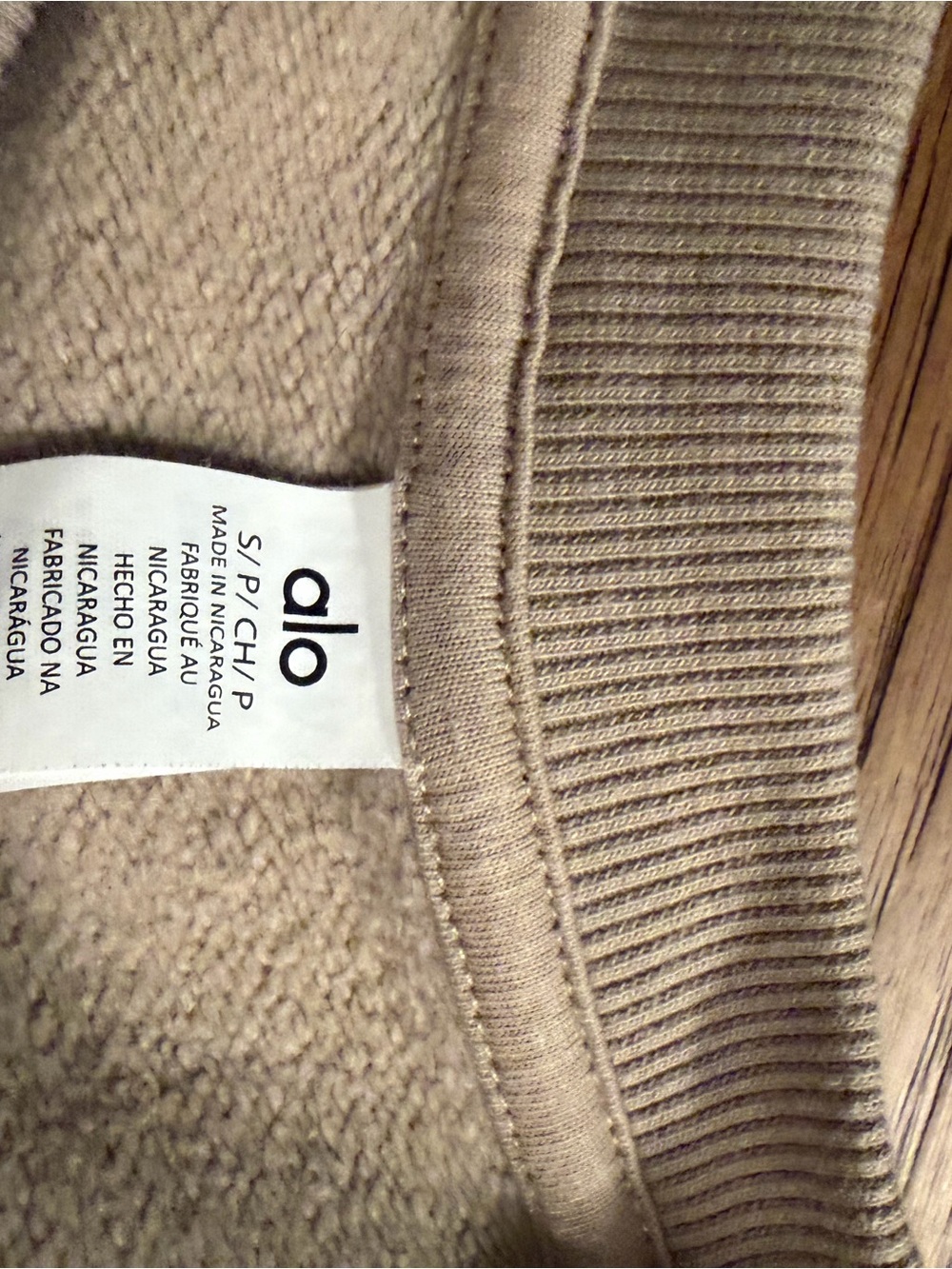 ALO Accolade Crewneck Sweatshirt size small - Picture 2 of 2